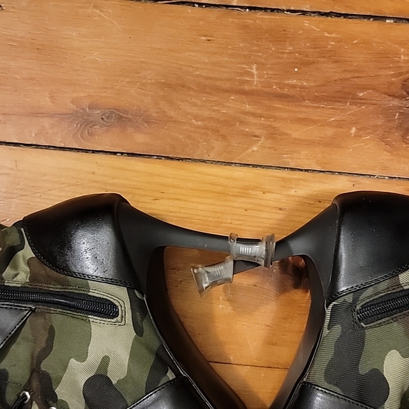 Camo High Heel Shoes - Picture 10 of 15
